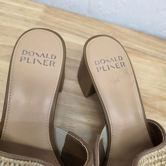 Donald Pliner Naia Embossed Heeled Slide Sandal Women's Tan Size US 8.5M - Picture 4 of 8